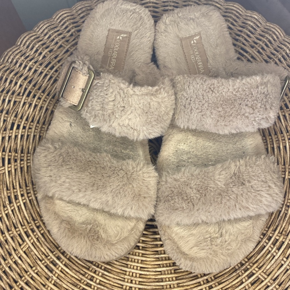 Koolaburra By Ugg Fuzzy Sandals